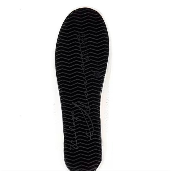 Vintage Havana Gadol Black and White Sneakers - Picture 6 of 8